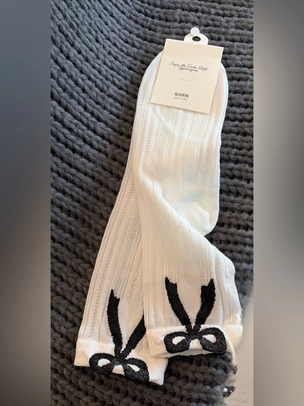 GORN-women’s NWT White Anklet Socks with Black Bow Accent - Women's Hosiery OS